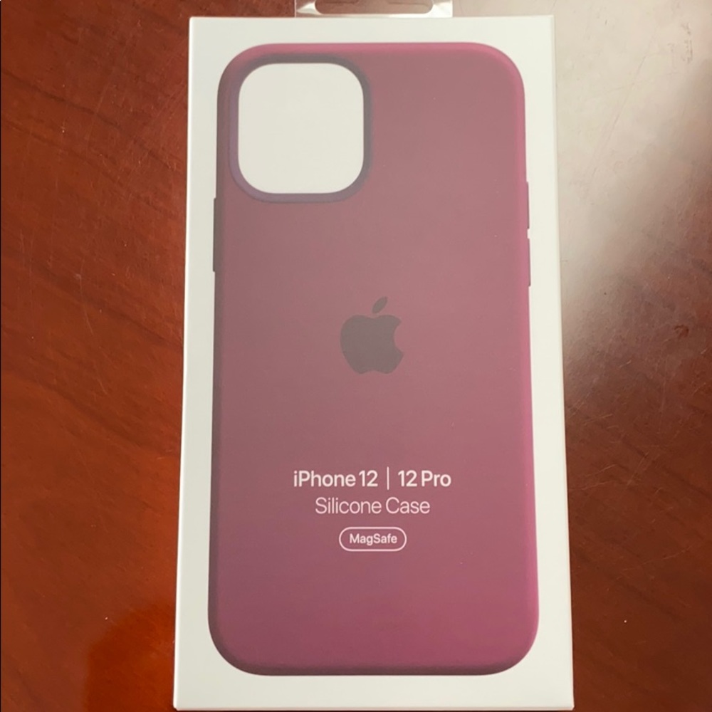 Apple iPhone 12 Pro Silicone Case in Plum